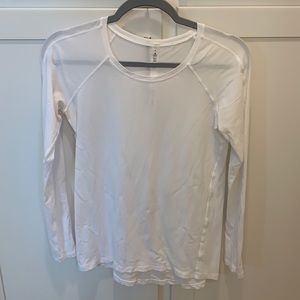 Lululemon long sleeve shirt size 4 white